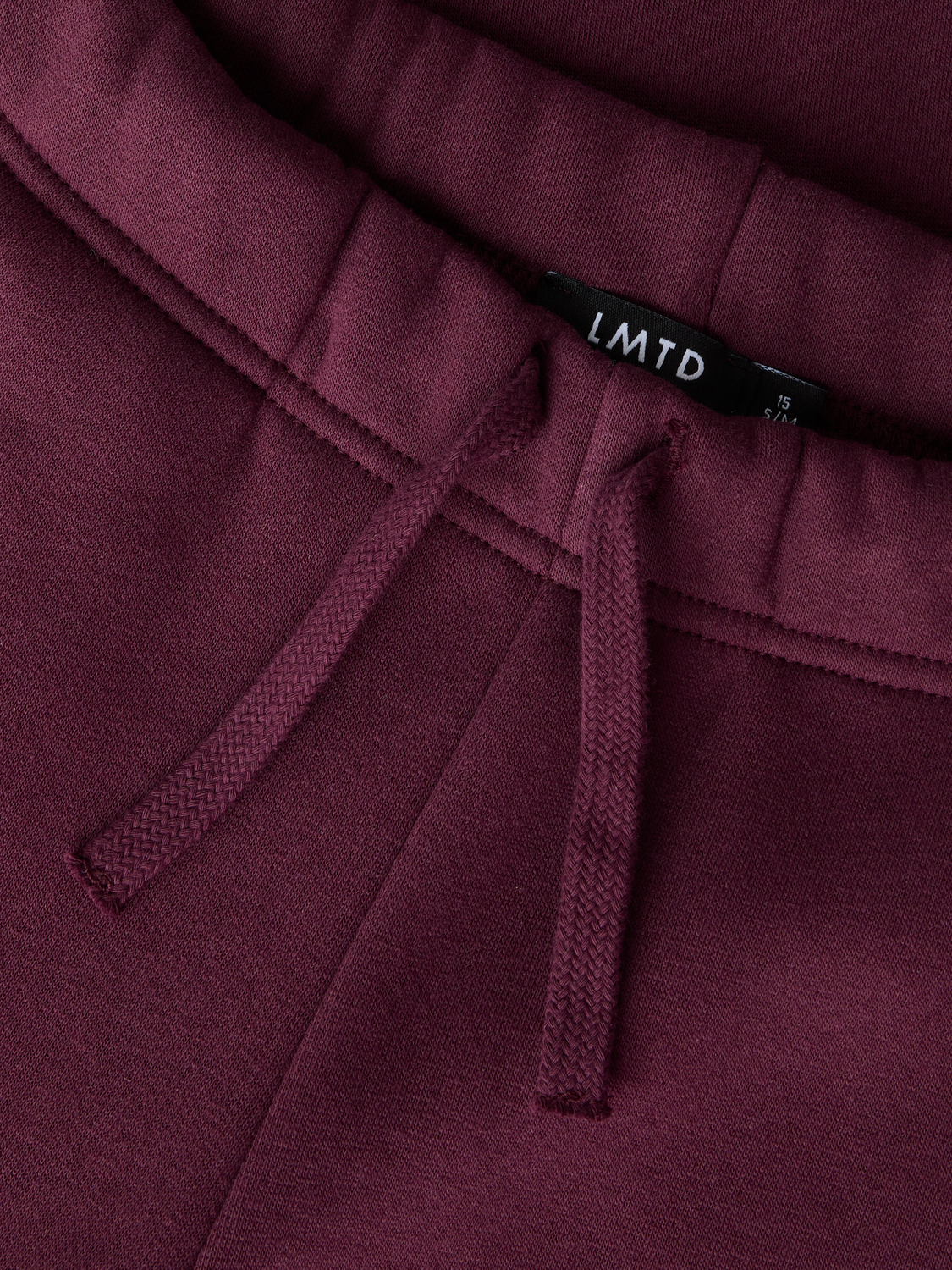 model_shot-front_full